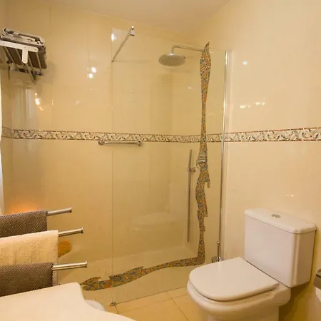 A From * 滨海帕尔姆